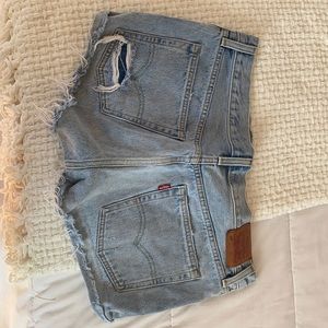 Levi’s shorts